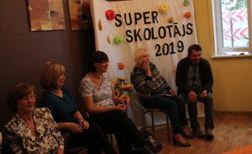 Skolotāju diena!